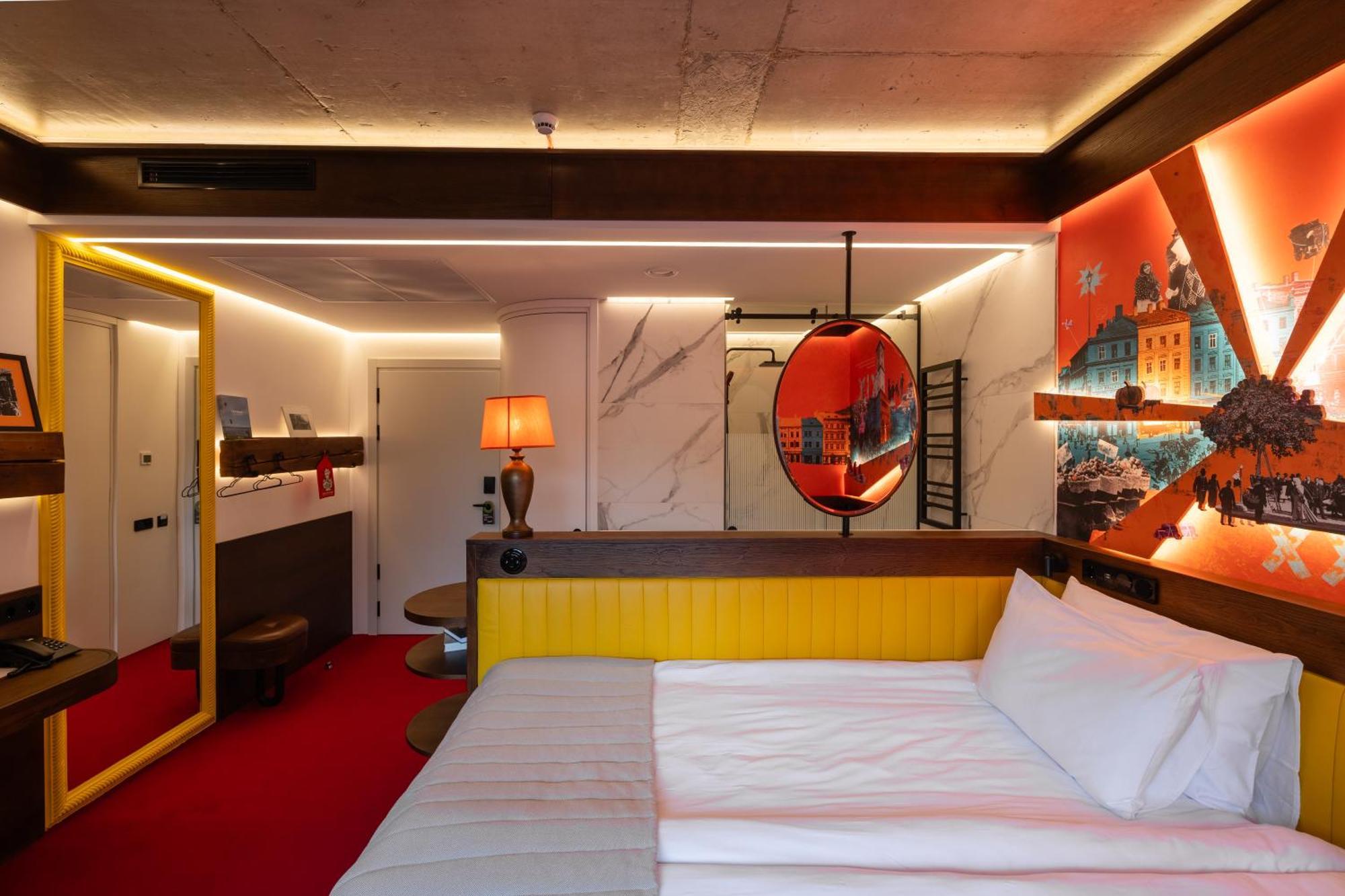 !Fest Hotel Rynok Square Lemberg Exterior foto