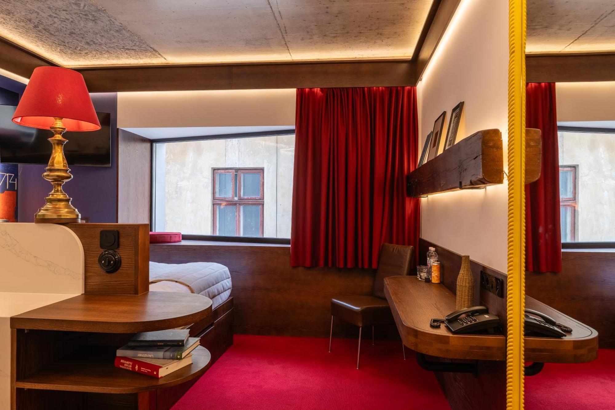 !Fest Hotel Rynok Square Lemberg Exterior foto